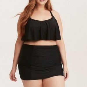 Torrid NWT High-Rise Short Ruched Swim Skirt With Brief